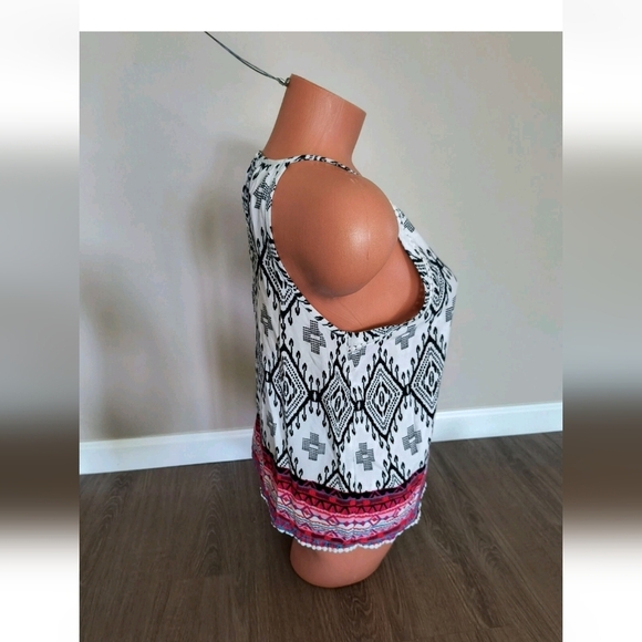 Mudd Women's Tank Top Tribal Print Scalloped Fringe Sleeveless Top Size Medium - Picture 5 of 7